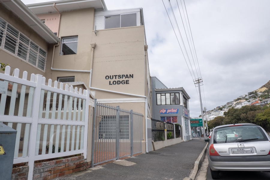 To Let 2 Bedroom Property for Rent in Fish Hoek Western Cape